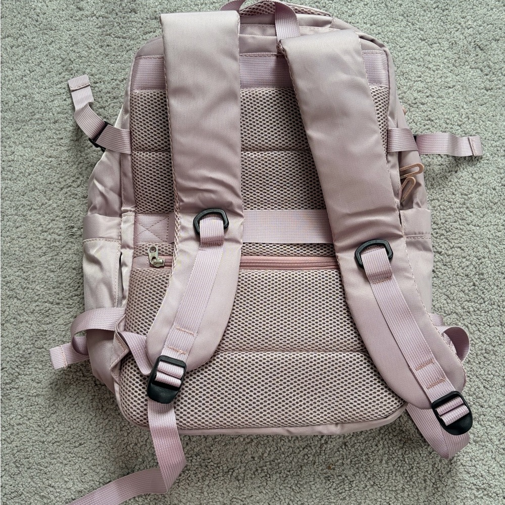 Versatile Backpack - Picture 2 of 8